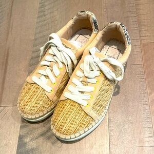 EUC DOLCE VITA MADOX WOVEN ESPADRILLE
WORN TWICE